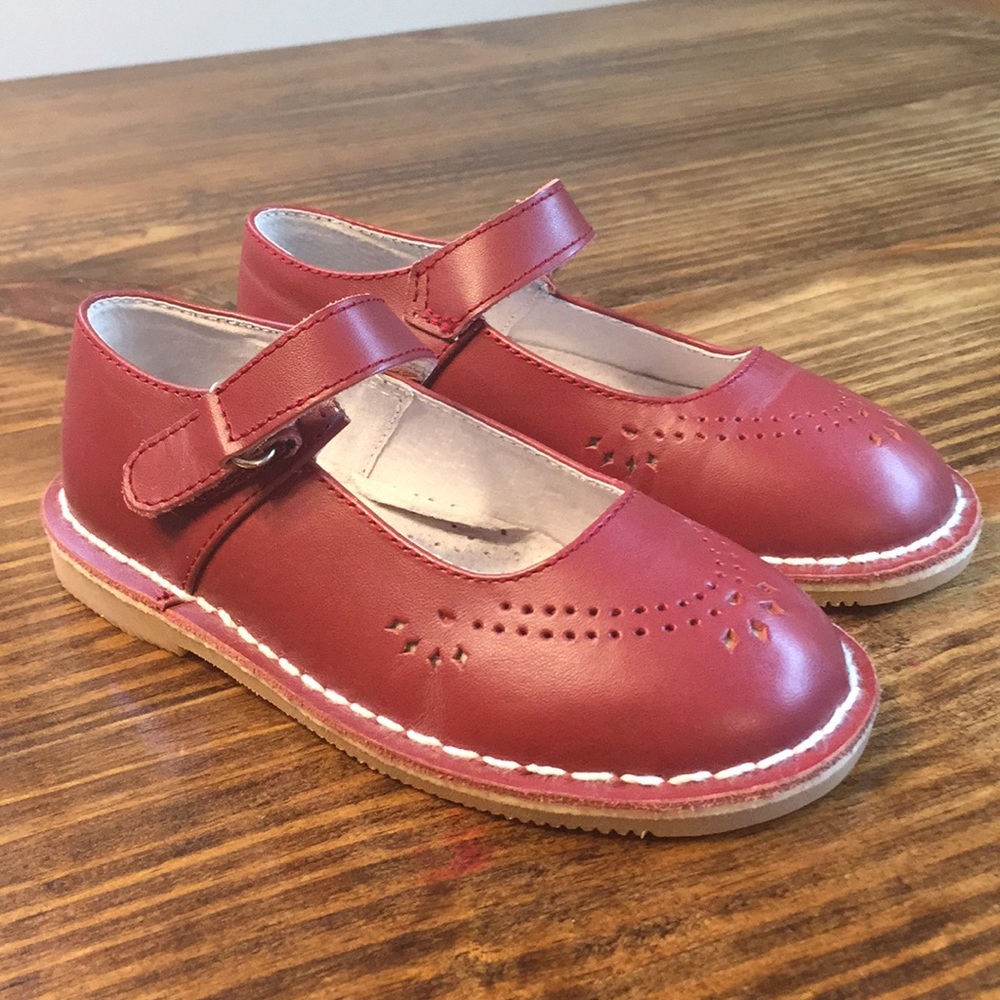 L’amour Red Mary Jane Style Dress Shoes